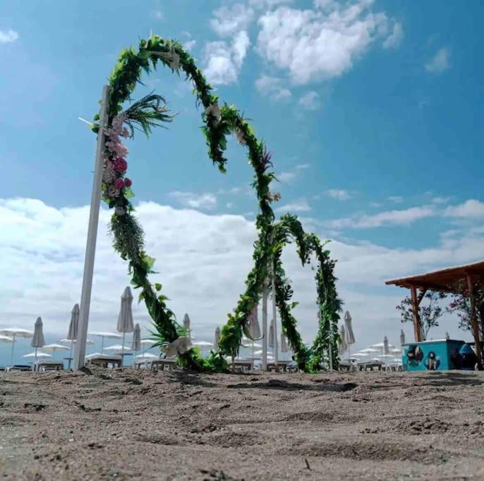 Ross Holiday Home Burgas Esterno foto